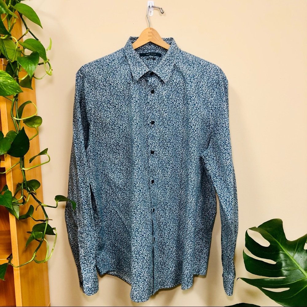 Perry Ellis Men’s Dress Shirt